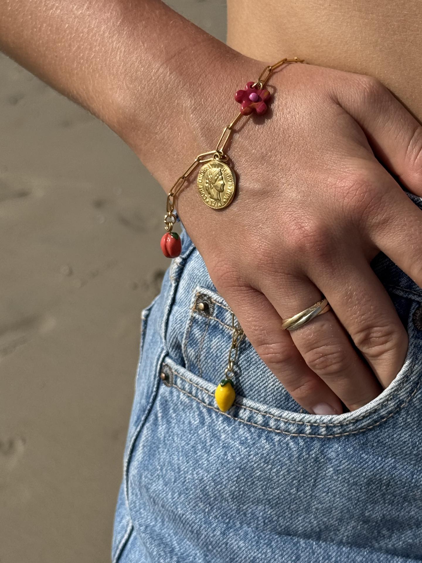 Bracelet